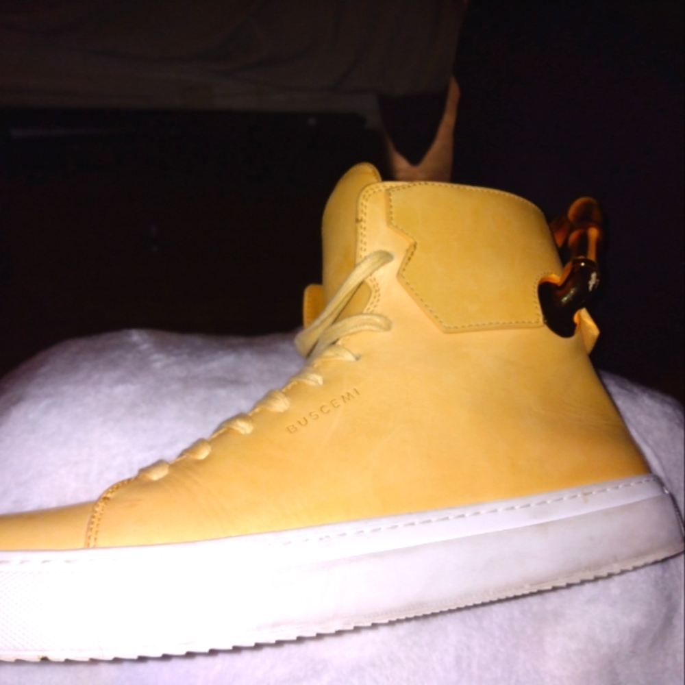 JUST FOR TODAY PRICE DROP BY SALE GOINGMen's Authentic Buscemi luxury sneakers.